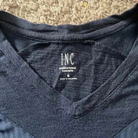 INC international concepts men’s navy top - Picture 2 of 3